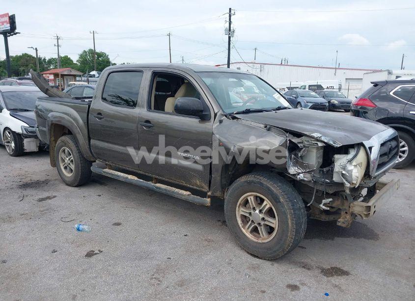 2011 Toyota Tacoma PRERUNNER V6 (VIN 5TFJU4GNXBX010448) main photo
