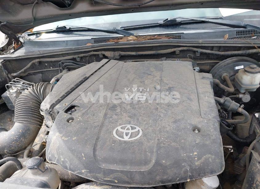 Photo 10 of 2011 Toyota Tacoma PRERUNNER V6 (VIN 5TFJU4GNXBX010448)