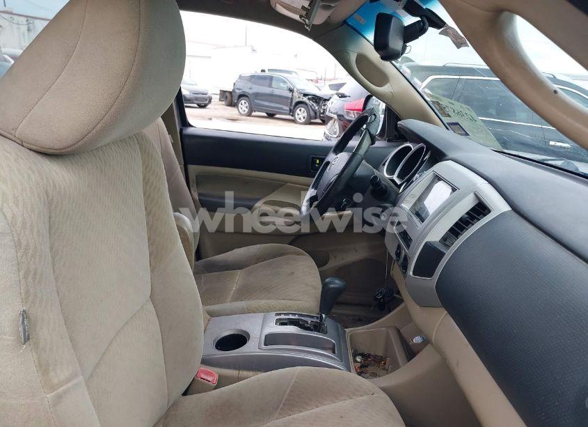 Photo 5 of 2011 Toyota Tacoma PRERUNNER V6 (VIN 5TFJU4GNXBX010448)
