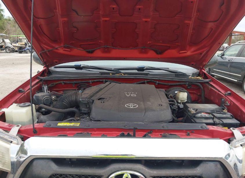 Photo 10 of 2013 Toyota Tacoma DOUBLE CAB PRERUNNER (VIN 5TFJU4GNXDX032937)