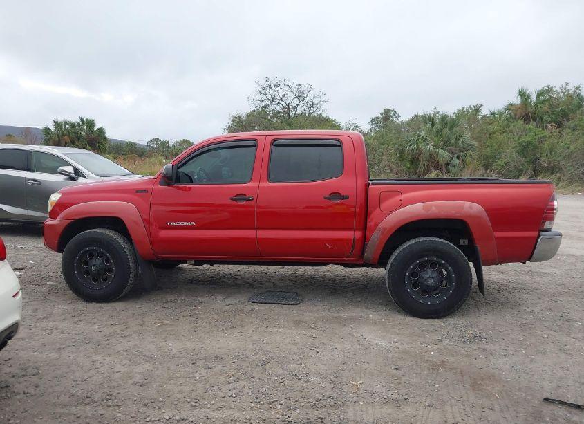 Photo 14 of 2013 Toyota Tacoma DOUBLE CAB PRERUNNER (VIN 5TFJU4GNXDX032937)