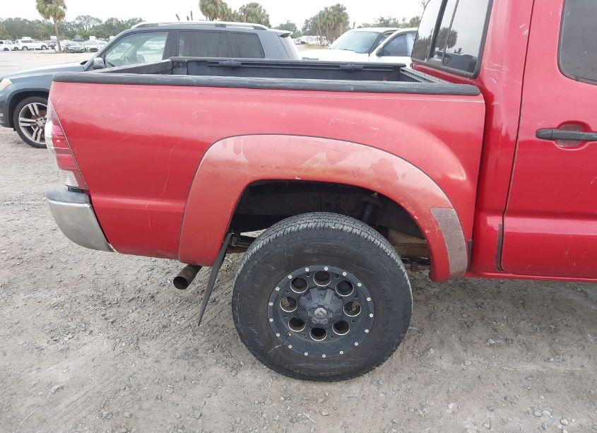 Photo 18 of 2013 Toyota Tacoma DOUBLE CAB PRERUNNER (VIN 5TFJU4GNXDX032937)
