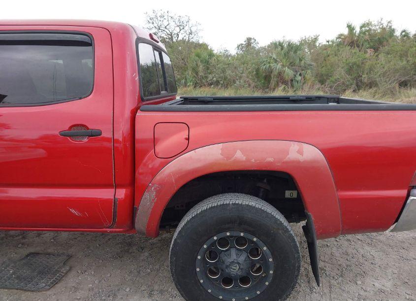 Photo 19 of 2013 Toyota Tacoma DOUBLE CAB PRERUNNER (VIN 5TFJU4GNXDX032937)
