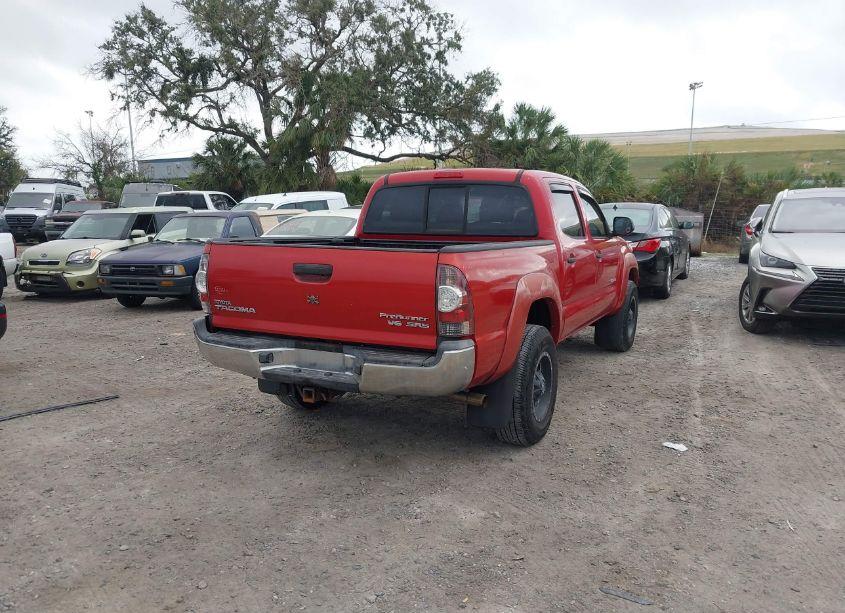 Photo 4 of 2013 Toyota Tacoma DOUBLE CAB PRERUNNER (VIN 5TFJU4GNXDX032937)