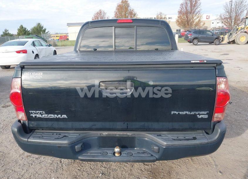 Photo 16 of 2015 Toyota Tacoma PRERUNNER V6 (VIN 5TFJU4GNXFX076634)
