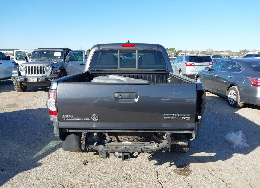 Photo 16 of 2015 Toyota Tacoma PRERUNNER V6 (VIN 5TFJU4GNXFX079677)