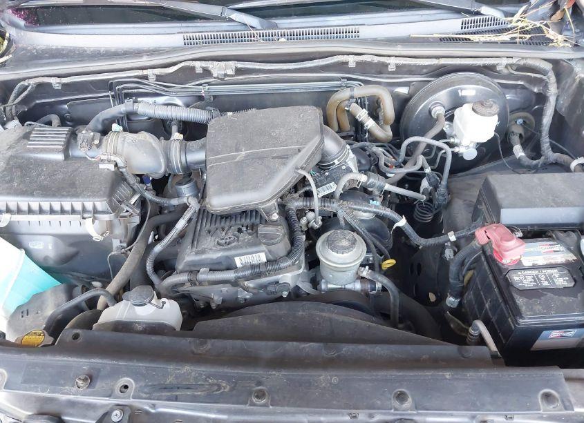 Photo 10 of 2015 Toyota Tacoma (VIN 5TFJX4CN1FX057144)