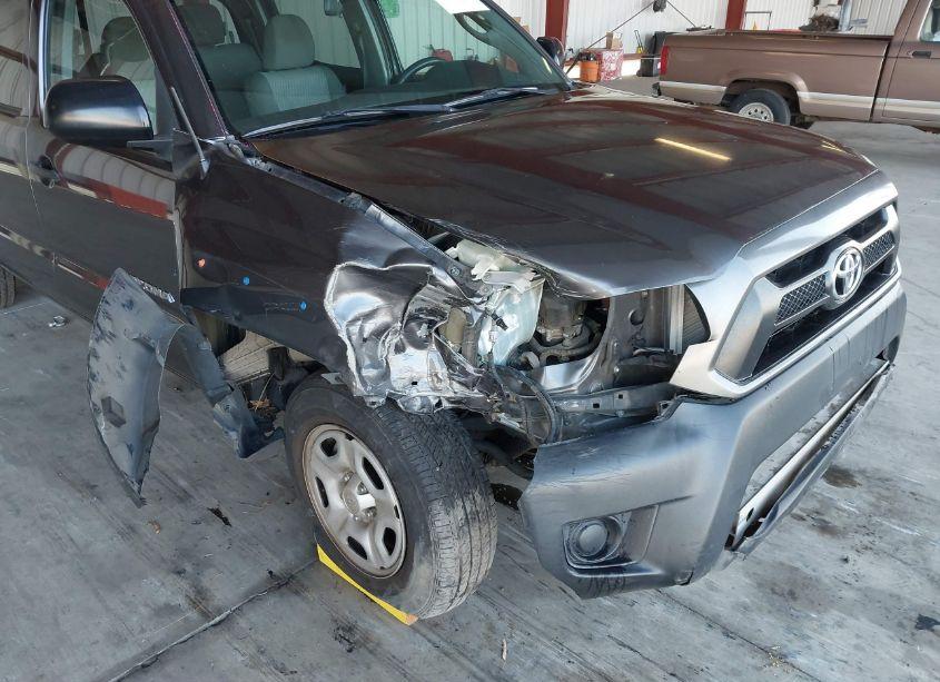 Photo 6 of 2015 Toyota Tacoma (VIN 5TFJX4CN1FX057144)