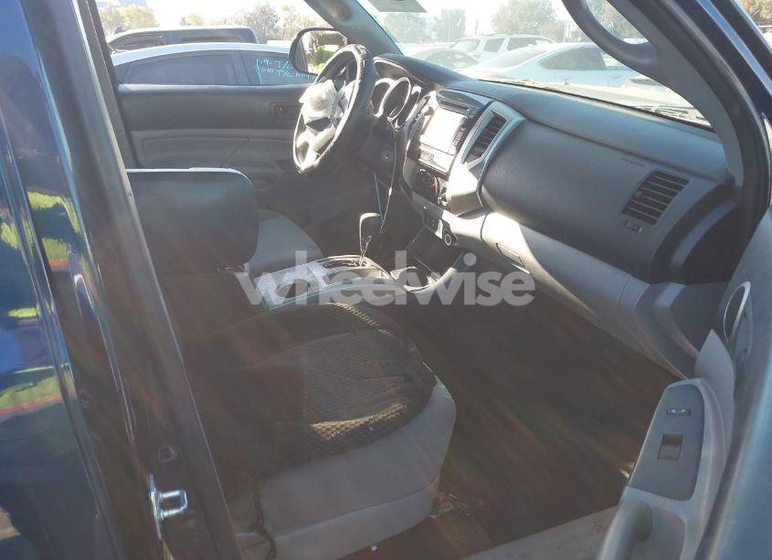 Photo 5 of 2013 Toyota Tacoma DOUBLE CAB (VIN 5TFJX4GN0DX018780)