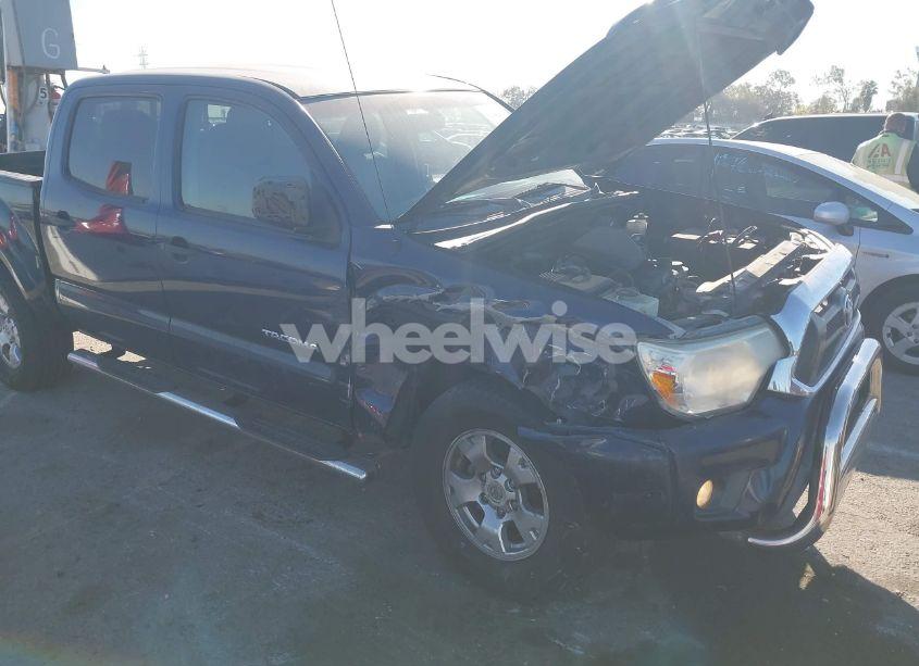 Photo 6 of 2013 Toyota Tacoma DOUBLE CAB (VIN 5TFJX4GN0DX018780)