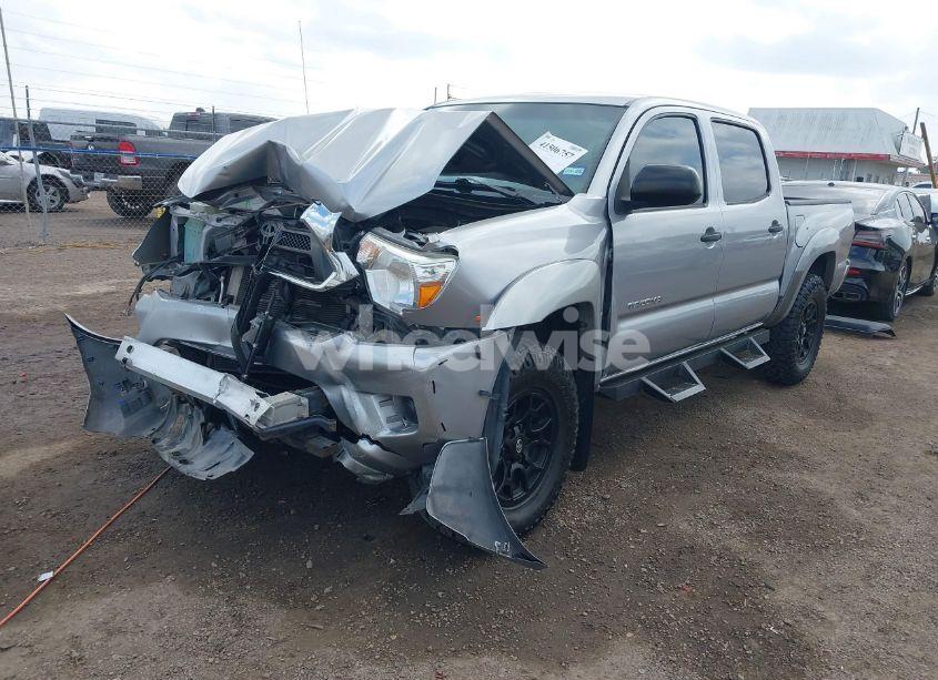 Photo 2 of 2014 Toyota Tacoma PRERUNNER (VIN 5TFJX4GN0EX034852)