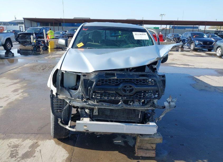 Photo 13 of 2011 Toyota Tacoma DOUBLE CAB (VIN 5TFJX4GN1BX002004)