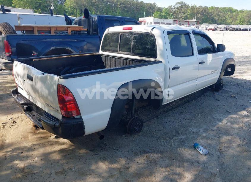 Photo 4 of 2013 Toyota Tacoma PRERUNNER (VIN 5TFJX4GN1DX015273)