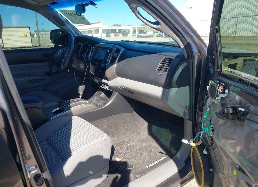 Photo 5 of 2014 Toyota Tacoma PRERUNNER (VIN 5TFJX4GN1EX034147)