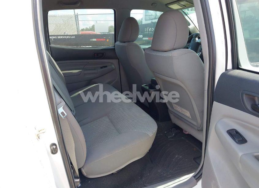 Photo 8 of 2015 Toyota Tacoma PRERUNNER (VIN 5TFJX4GN1FX037972)
