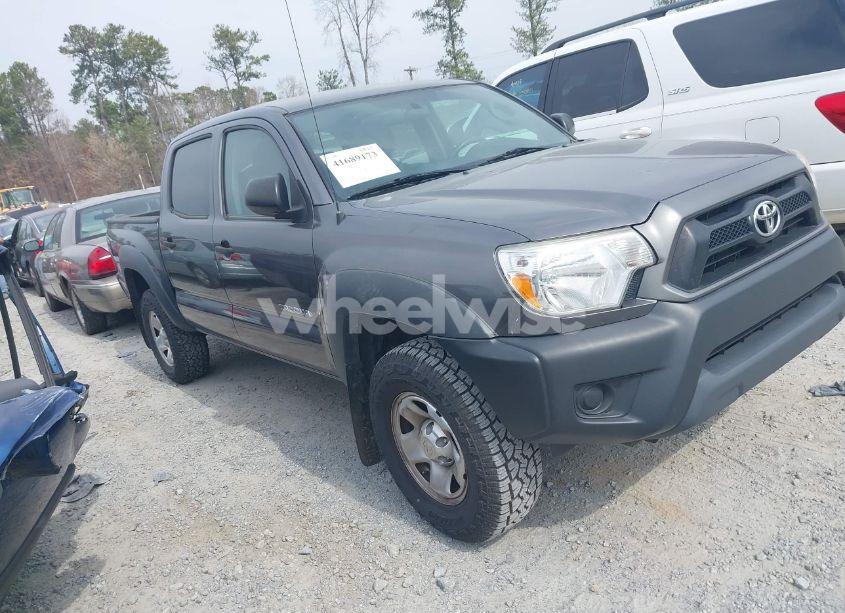 2015 Toyota Tacoma PRERUNNER (VIN 5TFJX4GN1FX046509) main photo