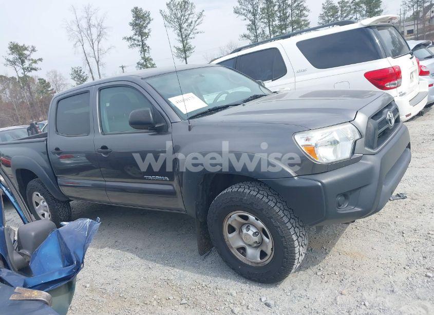 Photo 13 of 2015 Toyota Tacoma PRERUNNER (VIN 5TFJX4GN1FX046509)
