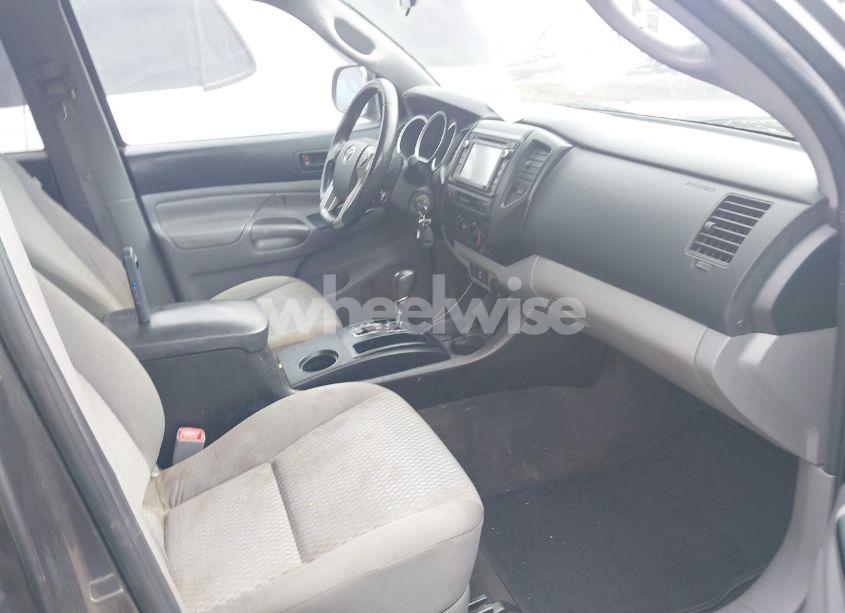 Photo 5 of 2015 Toyota Tacoma PRERUNNER (VIN 5TFJX4GN1FX046509)