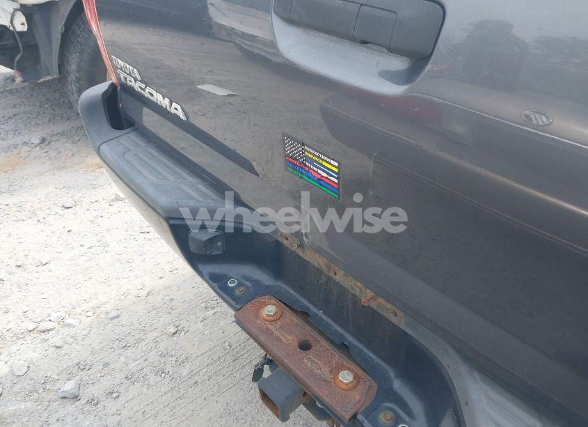 Photo 6 of 2015 Toyota Tacoma PRERUNNER (VIN 5TFJX4GN1FX046509)