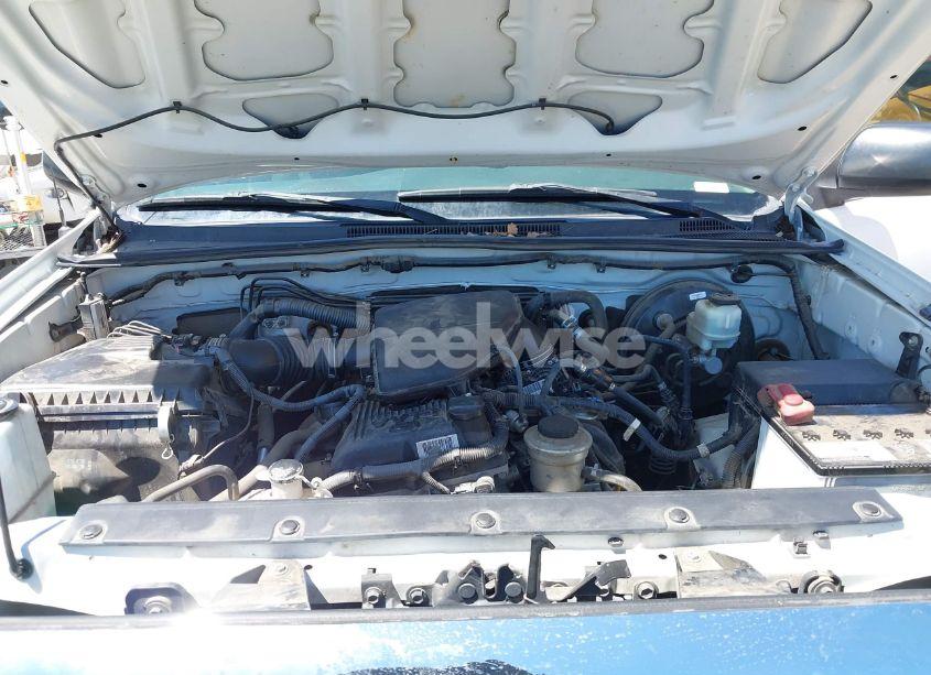 Photo 10 of 2015 Toyota Tacoma PRERUNNER (VIN 5TFJX4GN2FX040198)