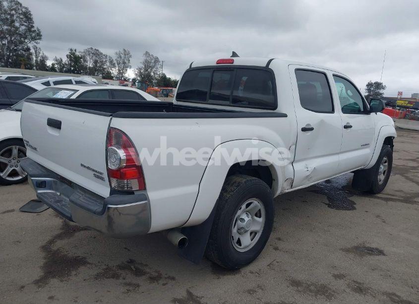 Photo 4 of 2014 Toyota Tacoma PRERUNNER (VIN 5TFJX4GN3EX036515)