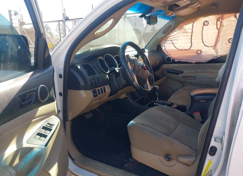 Photo 5 of 2012 Toyota Tacoma DOUBLE CAB (VIN 5TFJX4GN4CX008798)