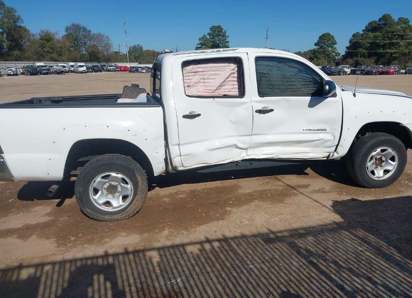 Photo 6 of 2012 Toyota Tacoma DOUBLE CAB (VIN 5TFJX4GN4CX008798)