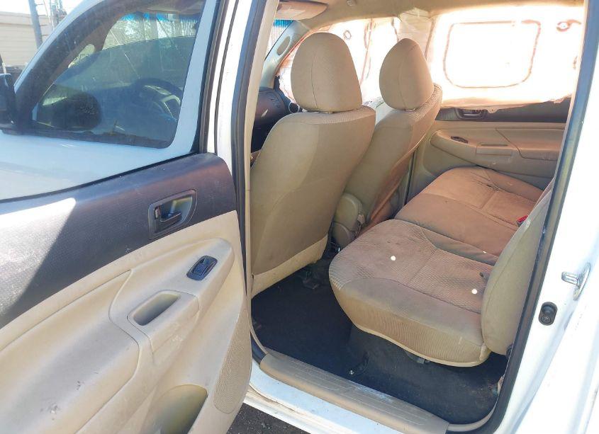 Photo 8 of 2012 Toyota Tacoma DOUBLE CAB (VIN 5TFJX4GN4CX008798)