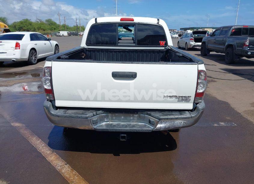 Photo 17 of 2014 Toyota Tacoma PRERUNNER (VIN 5TFJX4GN4EX032845)