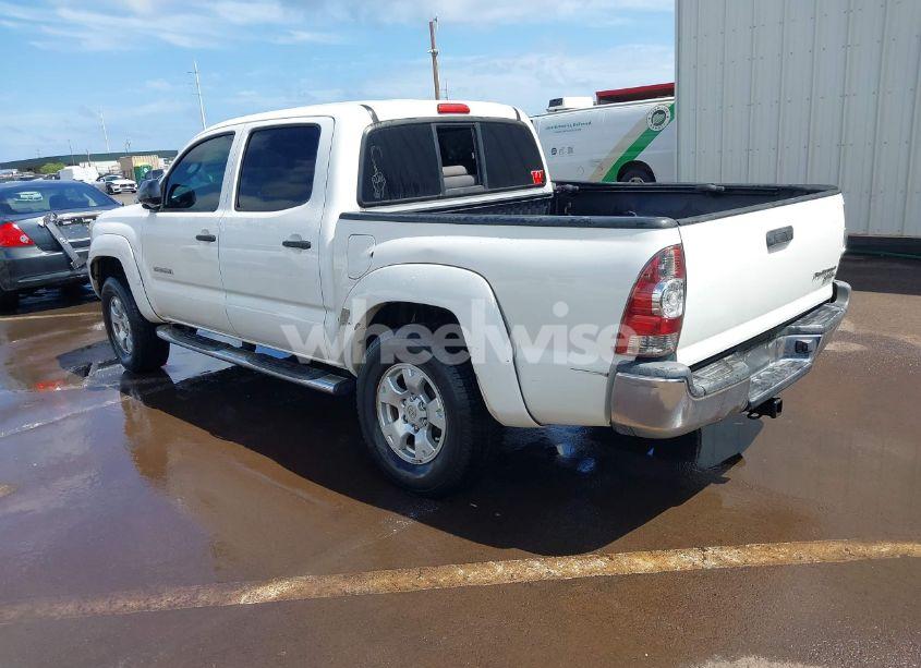 Photo 3 of 2014 Toyota Tacoma PRERUNNER (VIN 5TFJX4GN4EX032845)