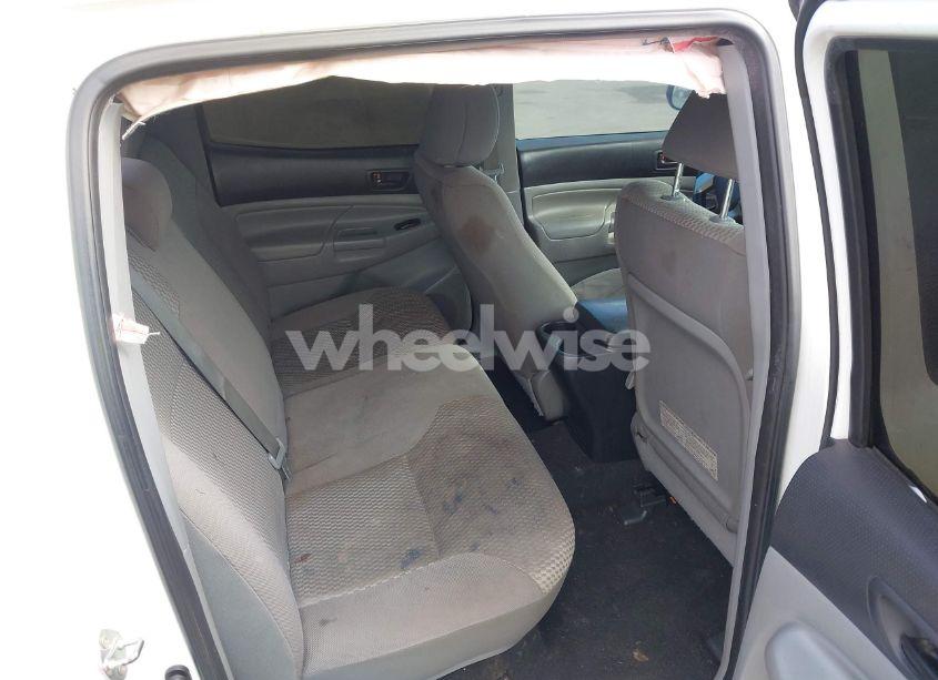 Photo 8 of 2014 Toyota Tacoma PRERUNNER (VIN 5TFJX4GN4EX032845)