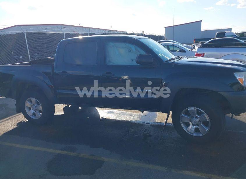 Photo 13 of 2015 Toyota Tacoma PRERUNNER (VIN 5TFJX4GN4FX039649)