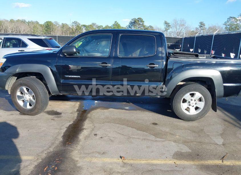 Photo 14 of 2015 Toyota Tacoma PRERUNNER (VIN 5TFJX4GN4FX039649)