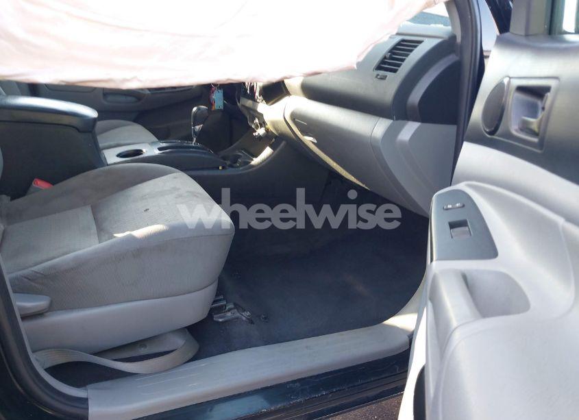 Photo 5 of 2015 Toyota Tacoma PRERUNNER (VIN 5TFJX4GN4FX039649)