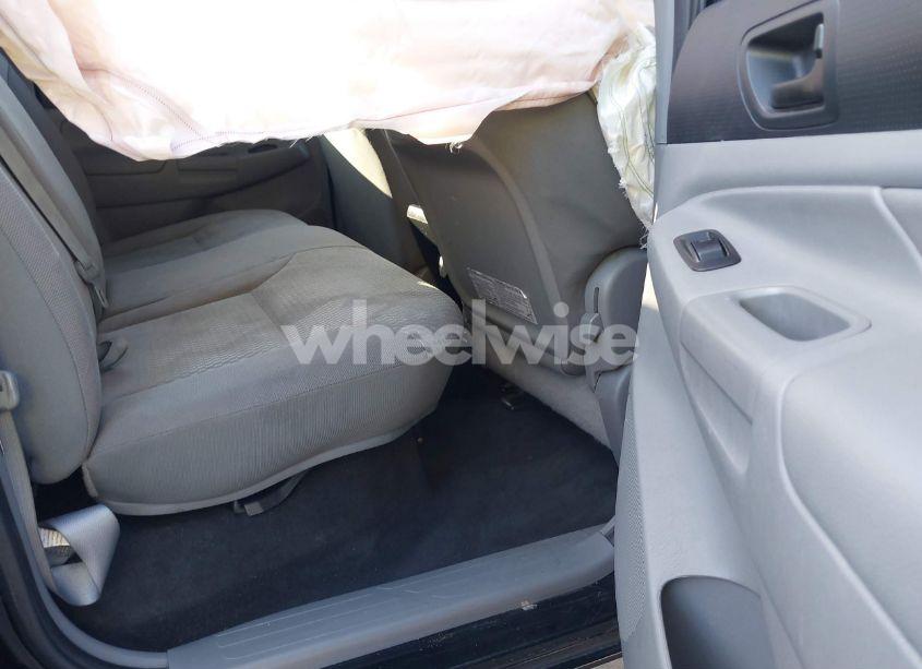 Photo 8 of 2015 Toyota Tacoma PRERUNNER (VIN 5TFJX4GN4FX039649)