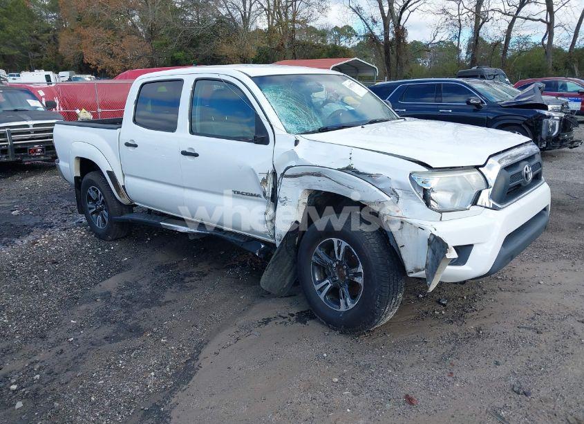2015 Toyota Tacoma PRERUNNER (VIN 5TFJX4GN4FX042325) main photo