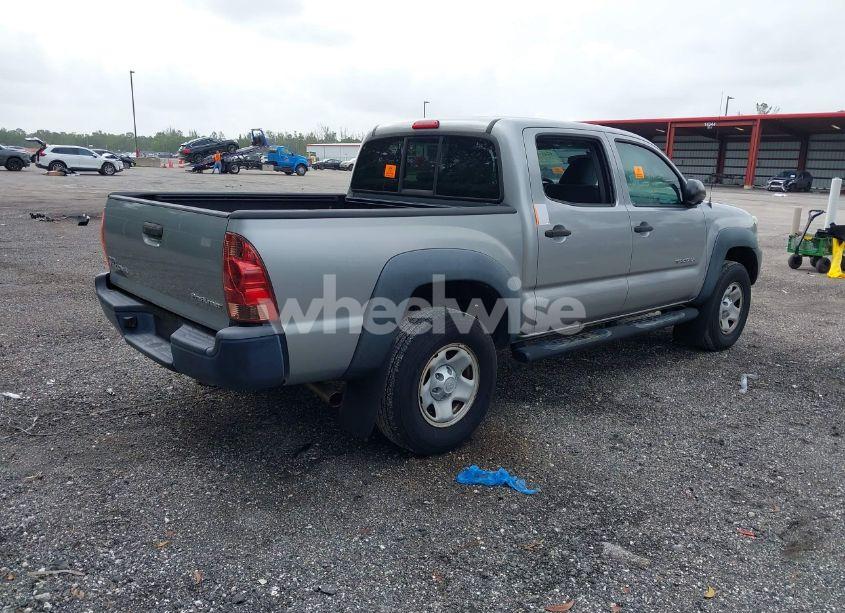 Photo 4 of 2015 Toyota Tacoma PRERUNNER (VIN 5TFJX4GN4FX047900)