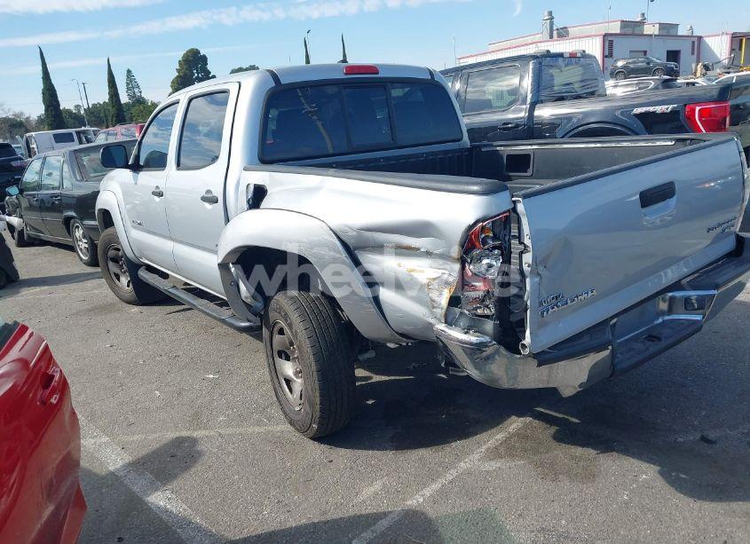 Photo 3 of 2011 Toyota Tacoma DOUBLE CAB (VIN 5TFJX4GN5BX001759)