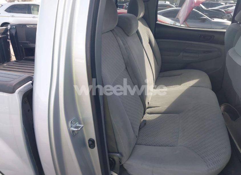 Photo 8 of 2011 Toyota Tacoma DOUBLE CAB (VIN 5TFJX4GN5BX001759)