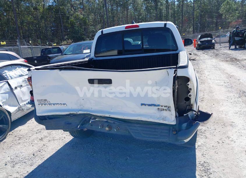 Photo 16 of 2015 Toyota Tacoma PRERUNNER (VIN 5TFJX4GN5FX045654)