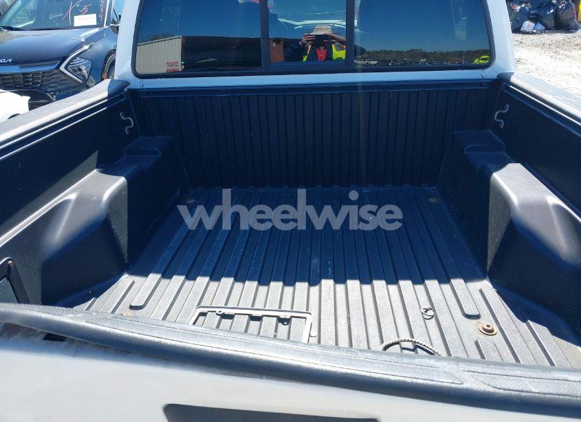 Photo 8 of 2015 Toyota Tacoma PRERUNNER (VIN 5TFJX4GN5FX045654)