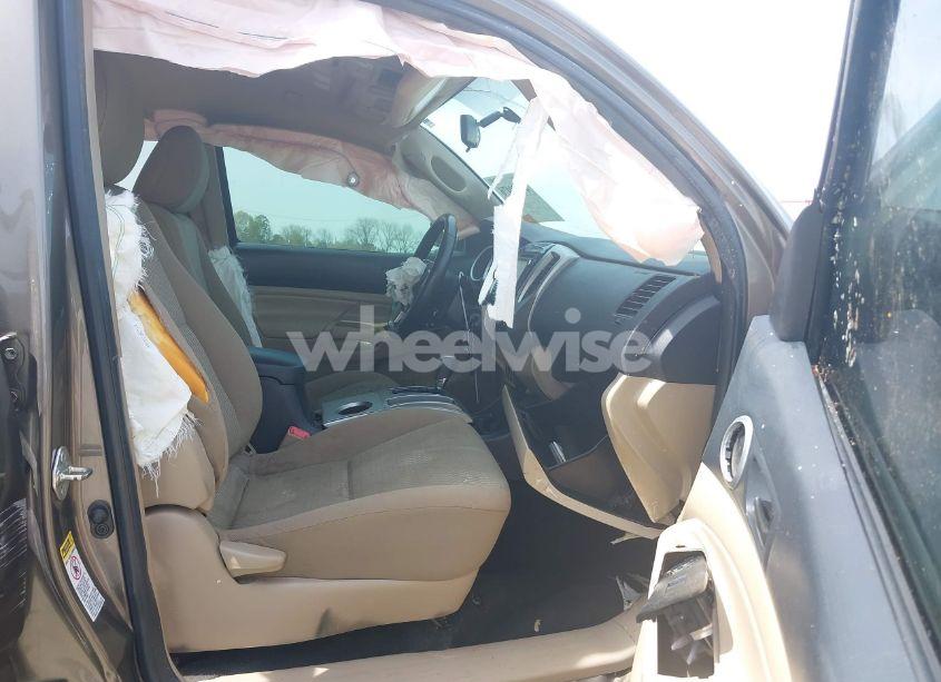 Photo 5 of 2015 Toyota Tacoma PRERUNNER (VIN 5TFJX4GN7FX043923)