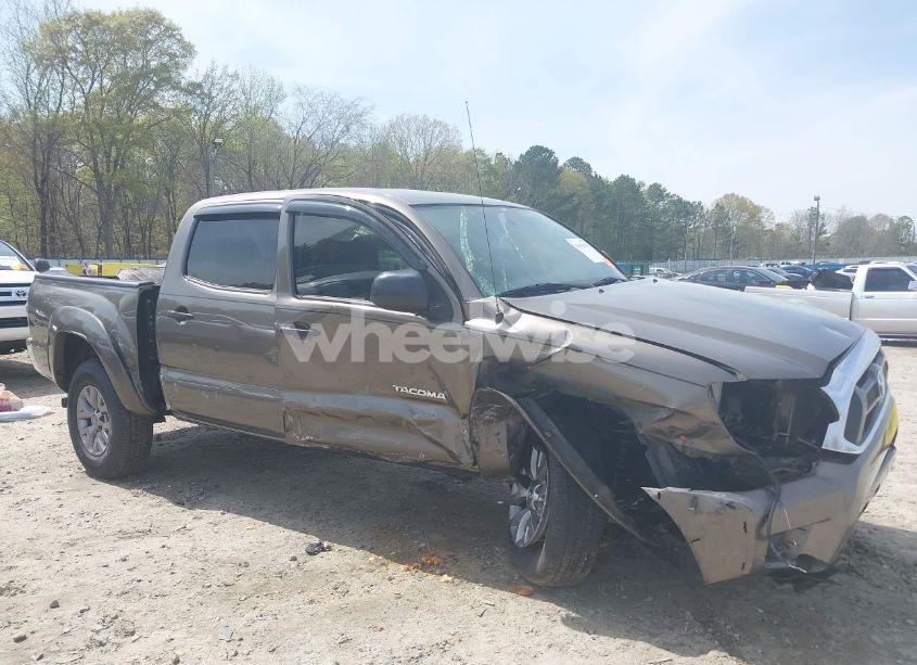 Photo 6 of 2015 Toyota Tacoma PRERUNNER (VIN 5TFJX4GN7FX043923)