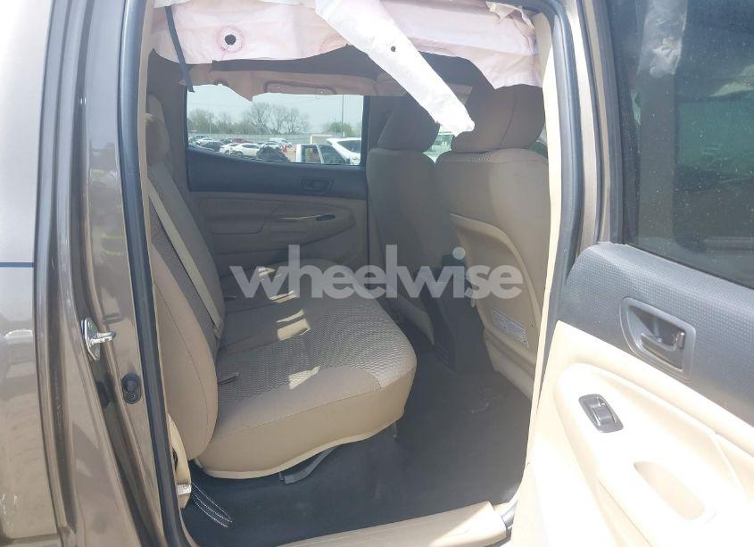 Photo 8 of 2015 Toyota Tacoma PRERUNNER (VIN 5TFJX4GN7FX043923)