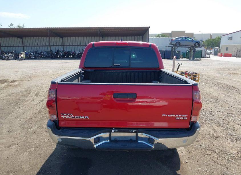 Photo 16 of 2014 Toyota Tacoma PRERUNNER (VIN 5TFJX4GN8EX027910)