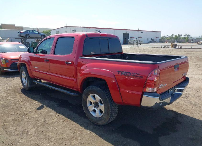 Photo 3 of 2014 Toyota Tacoma PRERUNNER (VIN 5TFJX4GN8EX027910)