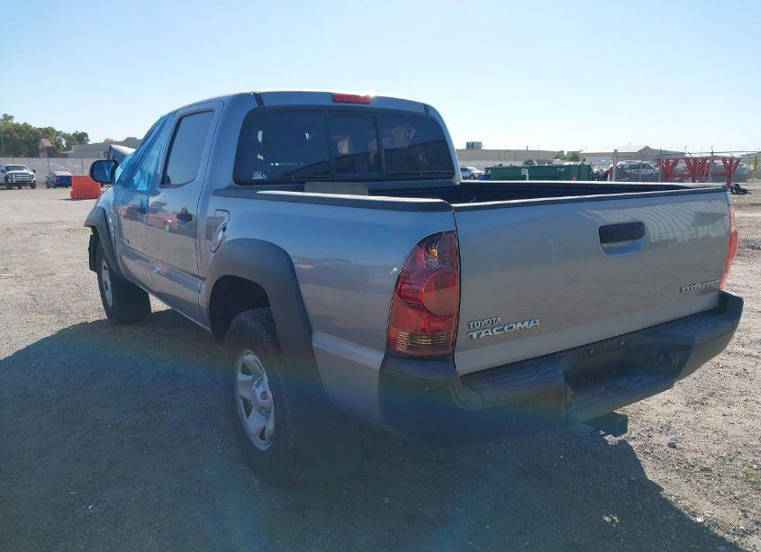 Photo 3 of 2015 Toyota Tacoma PRERUNNER (VIN 5TFJX4GN8FX045437)