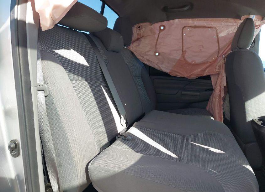 Photo 8 of 2015 Toyota Tacoma PRERUNNER (VIN 5TFJX4GN8FX045437)