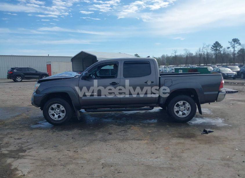 Photo 14 of 2015 Toyota Tacoma DOUBLE CAB PRERUNNER (VIN 5TFJX4GN9FX039498)