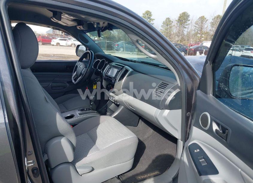 Photo 5 of 2015 Toyota Tacoma DOUBLE CAB PRERUNNER (VIN 5TFJX4GN9FX039498)